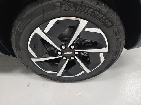 New 2026 Chevrolet Equinox EV LT image 23