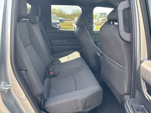 Used 2025 Toyota Tacoma SR w/ SR Upgrade Package AWD/4WD image 15