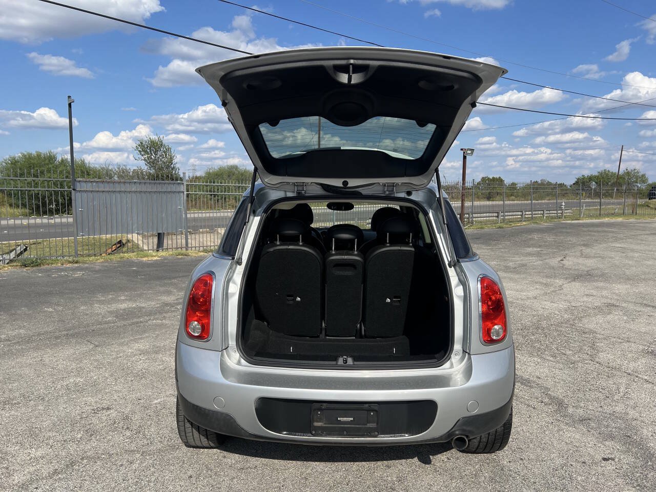 Used 2016 MINI Cooper Countryman FWD image 16