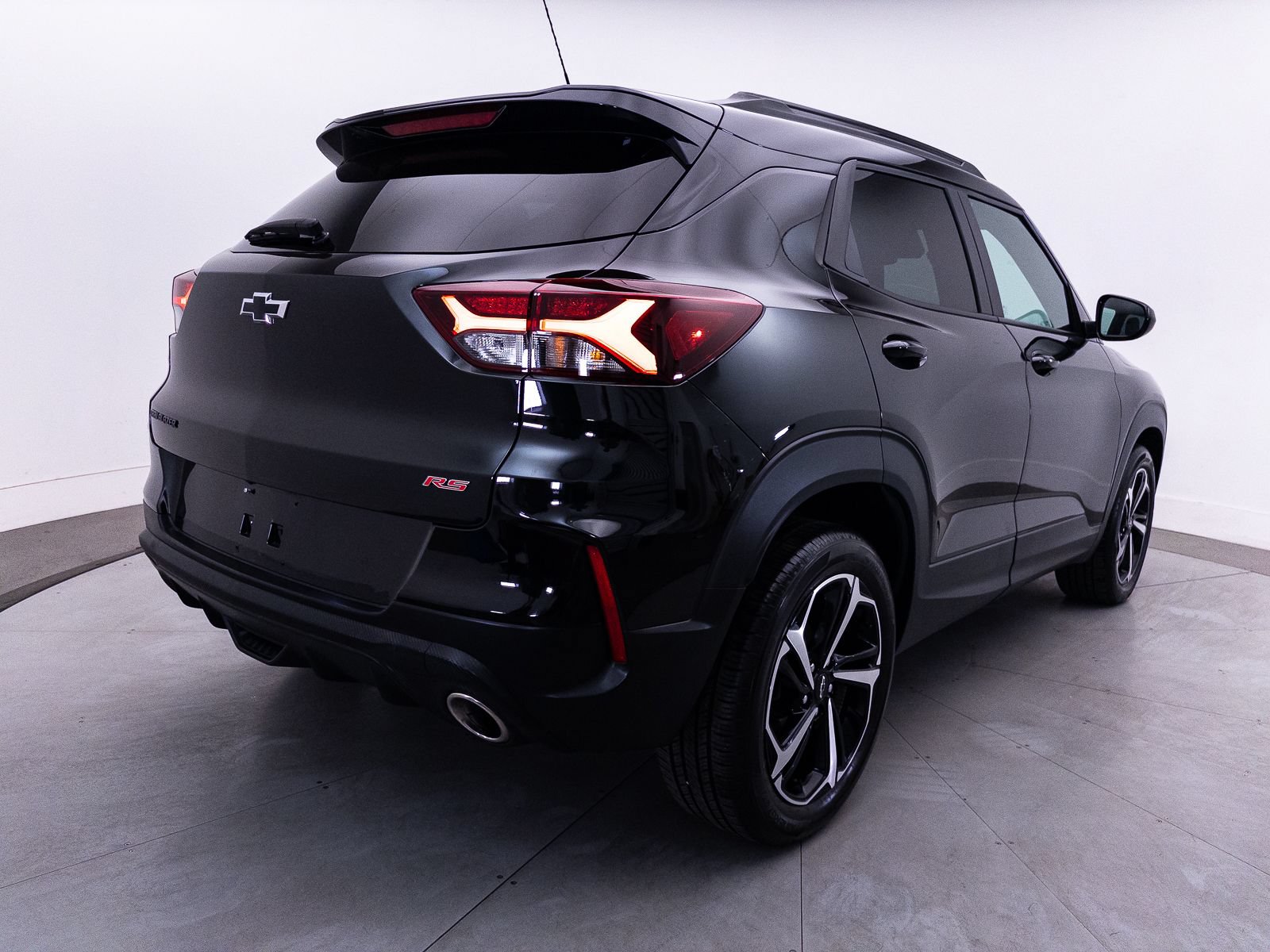 Used 2023 Chevrolet TrailBlazer RS FWD image 13