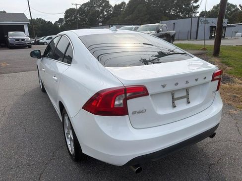 Used 2013 Volvo S60 T5 FWD image 10