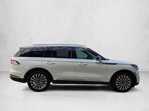 Used 2023 Lincoln Aviator Reserve w/ Elements Package Plus RWD image 4