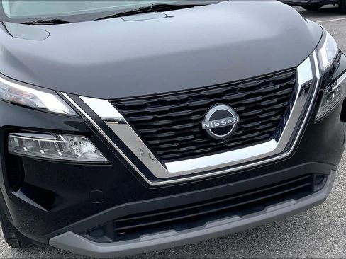 Used 2023 Nissan Rogue SV AWD/4WD image 29