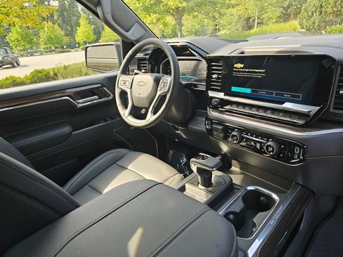 New 2026 Chevrolet Silverado 1500 LT Trail Boss w/ Safety Package AWD/4WD image 10