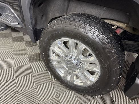 Used 2022 GMC Sierra 2500 Denali image 12