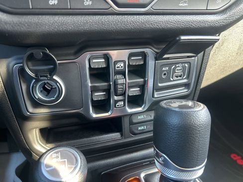 New 2026 Jeep Wrangler Unlimited Sport AWD/4WD image 18