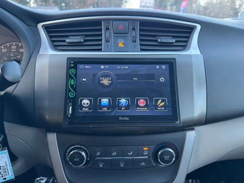 Used 2015 Nissan Sentra S image 20