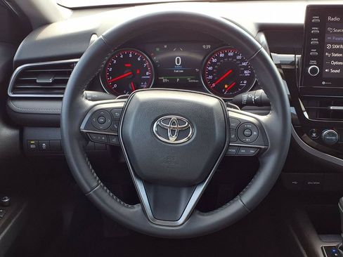 Used 2022 Toyota Camry XSE FWD image 21