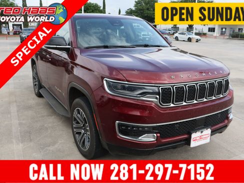 Used 2023 Jeep Wagoneer 2WD w/ Premium Group I image 1