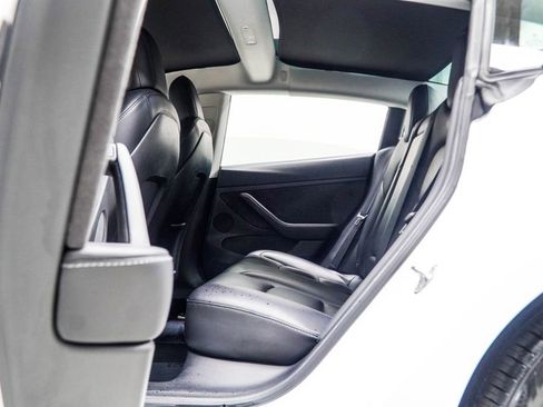 Used 2023 Tesla Model 3 Standard Range RWD image 32