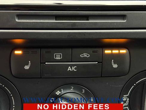 Used 2014 Volkswagen Jetta SE FWD image 32