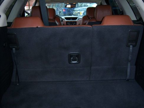 Used 2017 Chevrolet Traverse Premier image 11