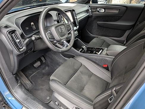 Used 2023 Volvo C40 P8 Recharge Ultimate AWD/4WD image 2