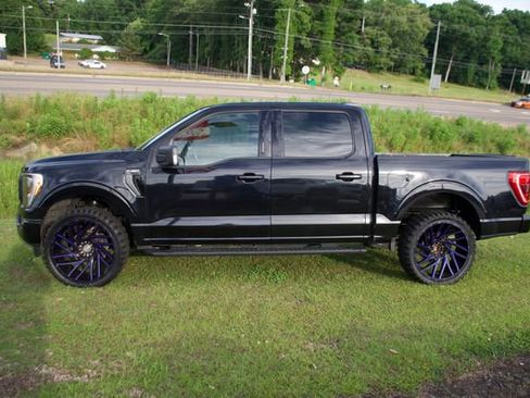 Used 2022 Ford F150 XLT w/ Equipment Group 302A High AWD/4WD image 2