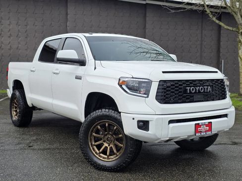 Used 2015 Toyota Tundra Platinum image 3