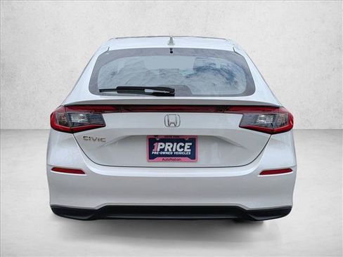 Certified 2024 Honda Civic EX-L image 6