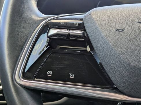 Certified 2024 Cadillac Lyriq Tech w/ Driver Assist Package image 29