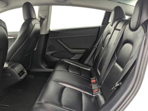 Used 2023 Tesla Model 3 Standard Range image 16