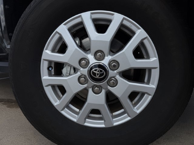 Used 2025 Toyota Tacoma SR5 RWD image 9