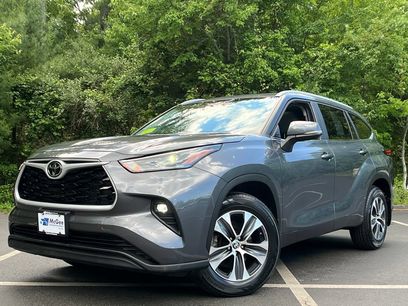 Used 2023 Toyota Highlander XLE