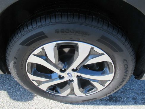 Used 2020 Subaru Outback Limited image 11