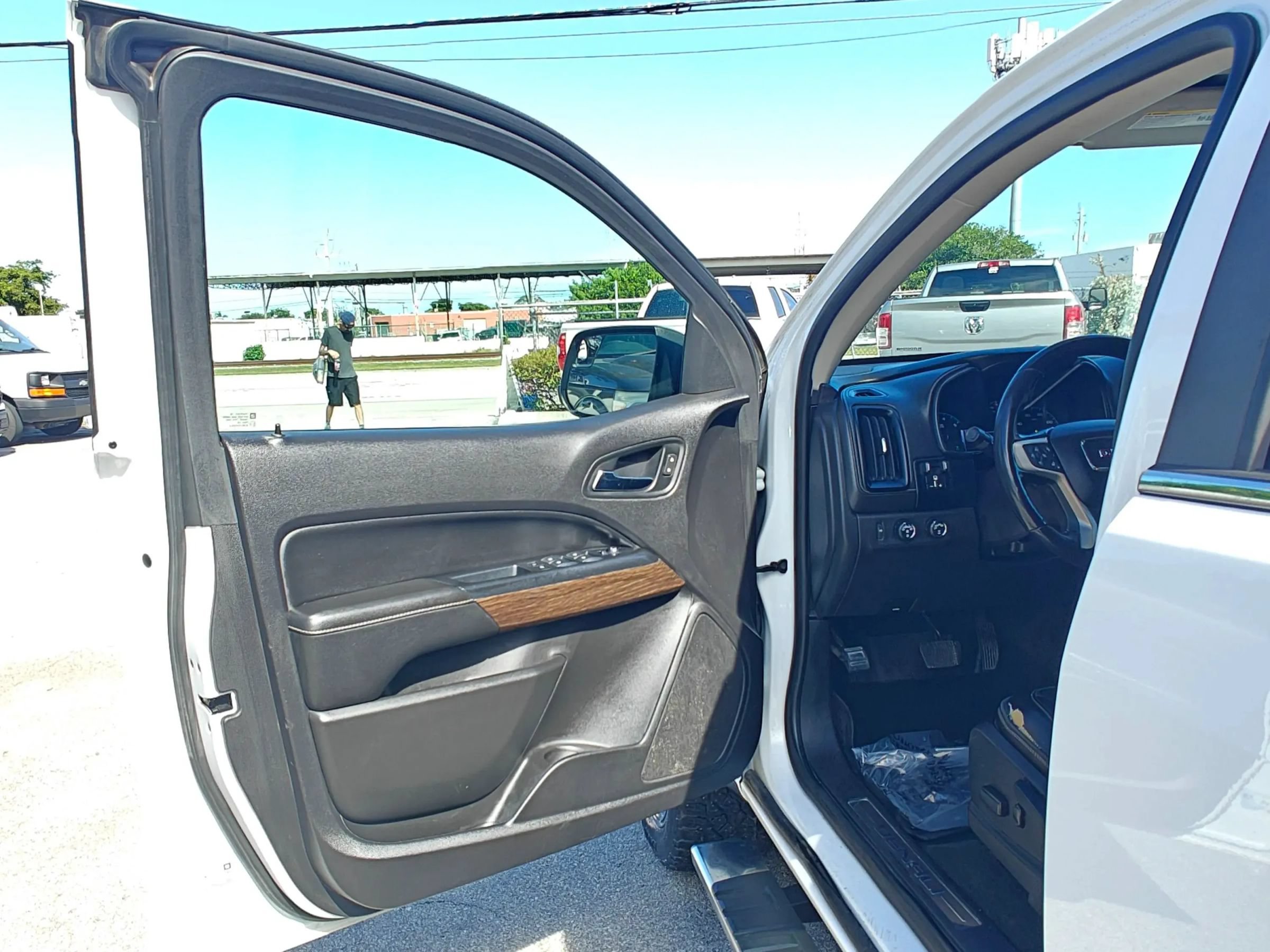 Used 2018 GMC Canyon Denali AWD/4WD image 10