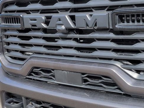 New 2025 RAM 2500 Big Horn AWD/4WD image 24