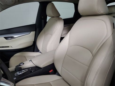 Used 2019 INFINITI QX50 Luxe w/ Navigation Package image 23