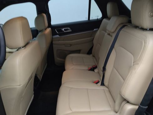 Used 2016 Ford Explorer Limited AWD/4WD image 17