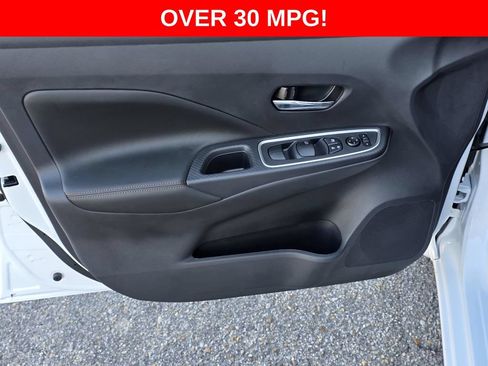 New 2025 Nissan Versa SR w/ Trunk Package FWD image 26