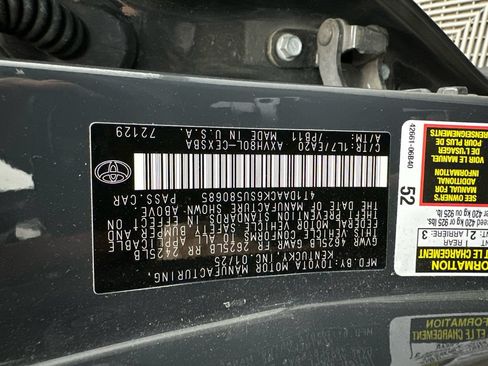 Used 2025 Toyota Camry SE w/ Convenience Package FWD image 31