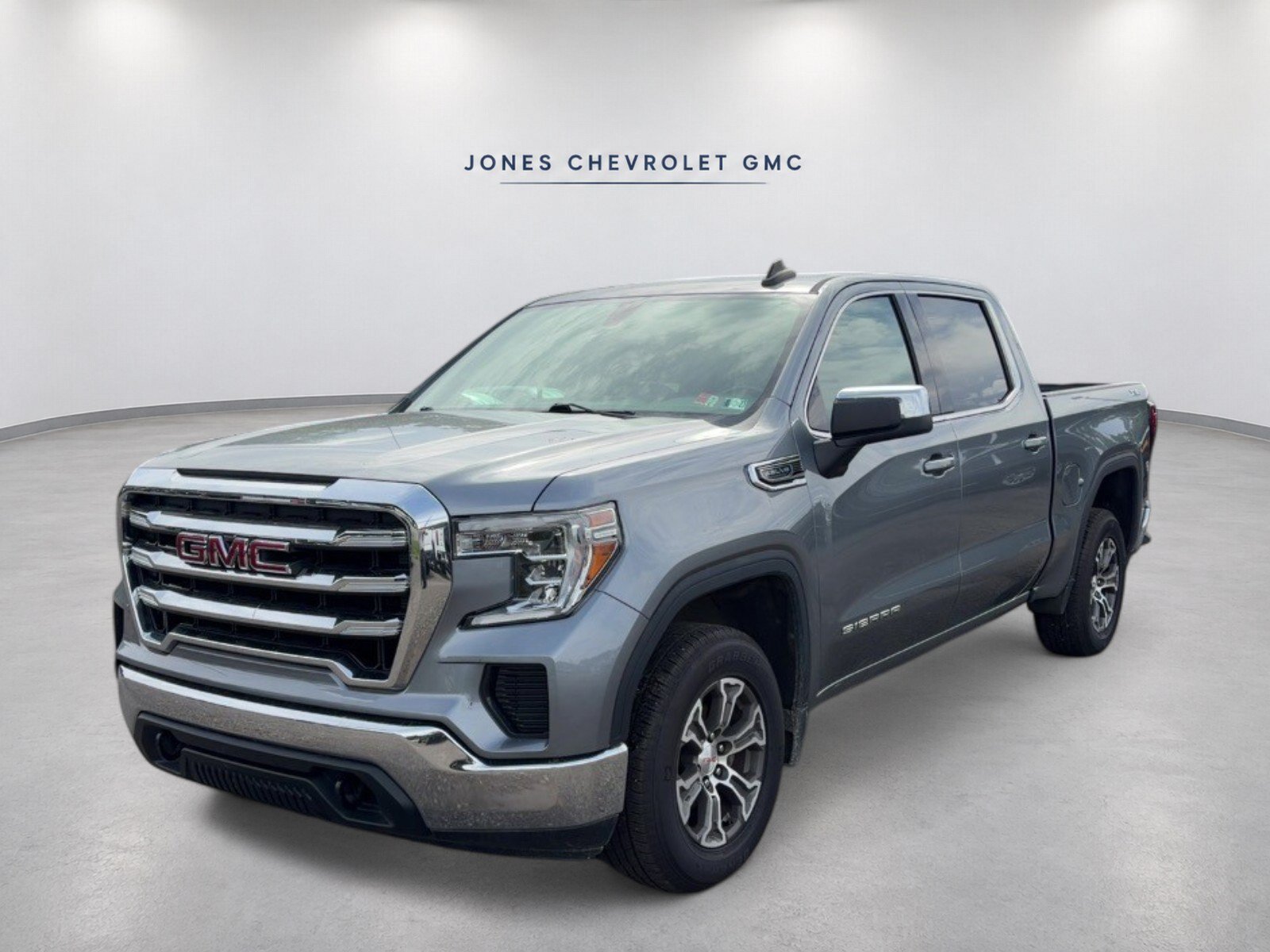 Used 2019 GMC Sierra 1500 SLE w/ SLE Value Package AWD/4WD image 1