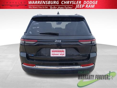 Used 2024 Jeep Grand Cherokee Limited 4xe AWD/4WD image 5