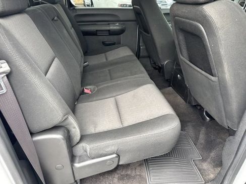 Used 2014 Chevrolet Silverado 2500 LT AWD/4WD image 17