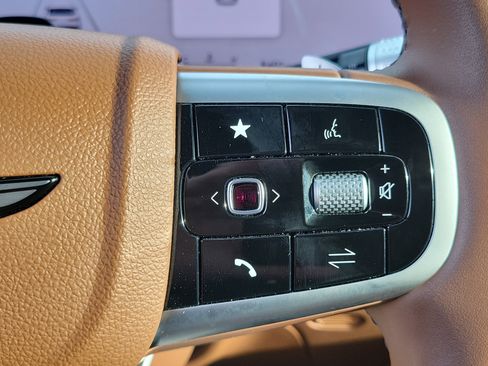 Certified 2026 Genesis GV70 2.5T Advanced image 8