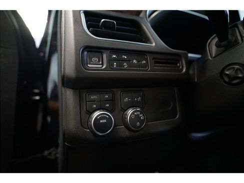 Used 2022 Chevrolet Tahoe Premier AWD/4WD image 19