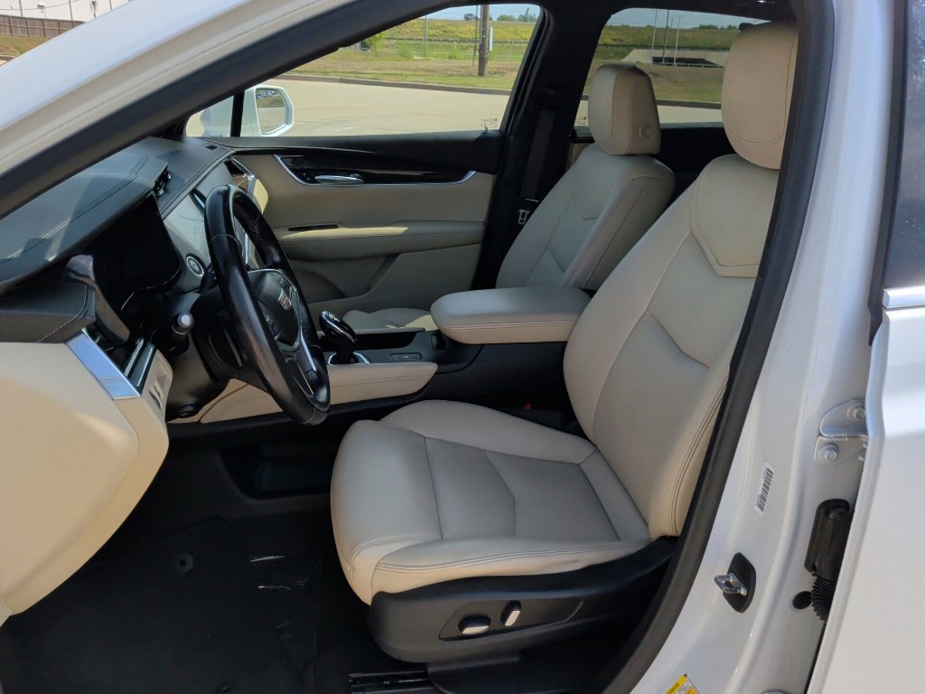 Used 2019 Cadillac XT5 FWD image 12