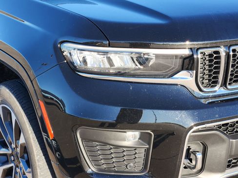 Used 2022 Jeep Grand Cherokee L Overland w/ Luxury Tech Group IV image 10