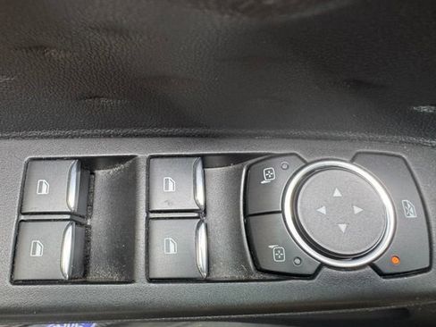 Used 2020 Ford Escape SE AWD/4WD image 9