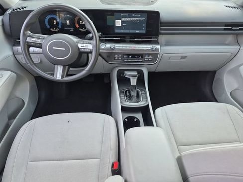 Used 2025 Hyundai Kona SEL AWD/4WD image 30