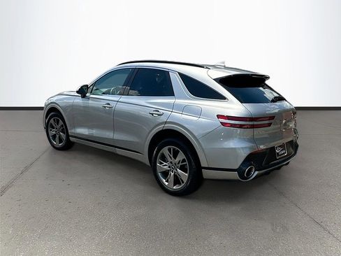 Used 2022 Genesis GV70 3.5T Sport AWD/4WD image 5