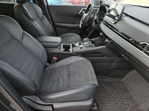 Used 2024 Mitsubishi Outlander SE image 23