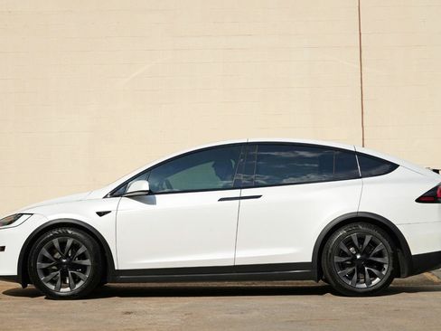 Used 2022 Tesla Model X AWD/4WD image 8