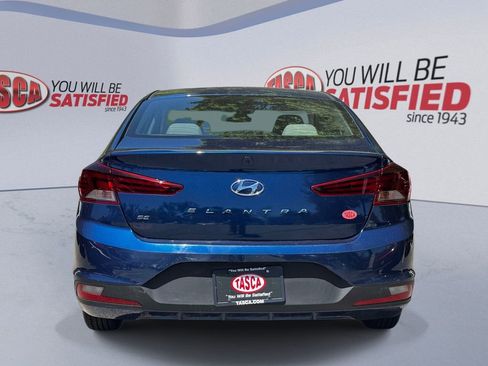 Used 2020 Hyundai Elantra SE FWD image 4