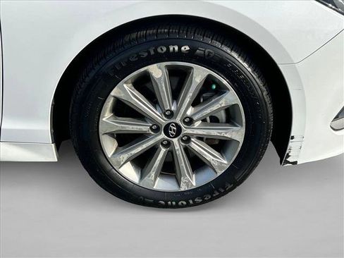 Used 2017 Hyundai Sonata Limited w/ Ultimate Package 04 image 24