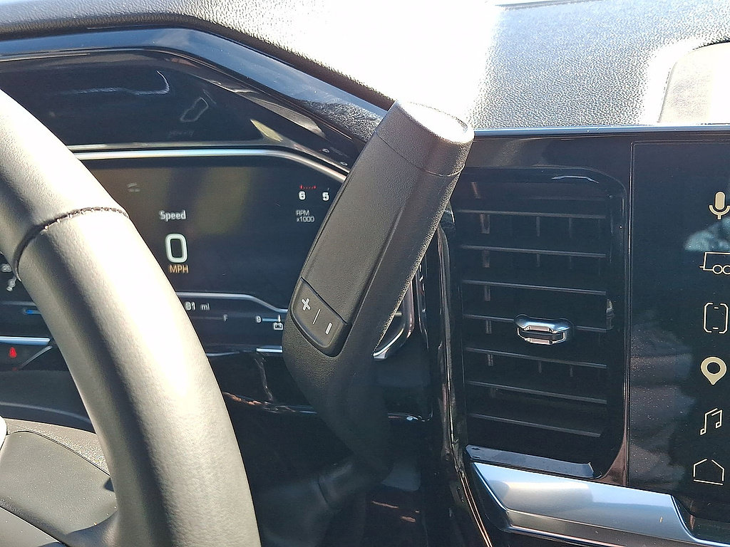 Used 2025 GMC Sierra 2500 SLE AWD/4WD image 12