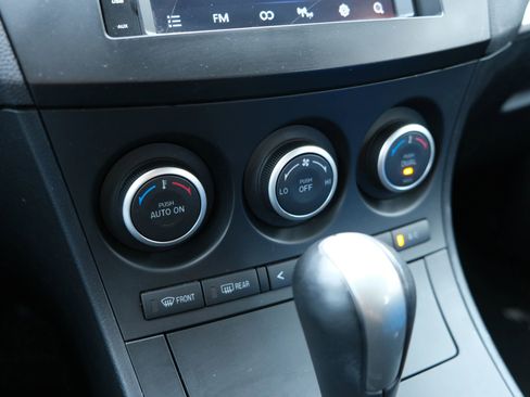 Used 2012 MAZDA MAZDA3 s Touring image 29