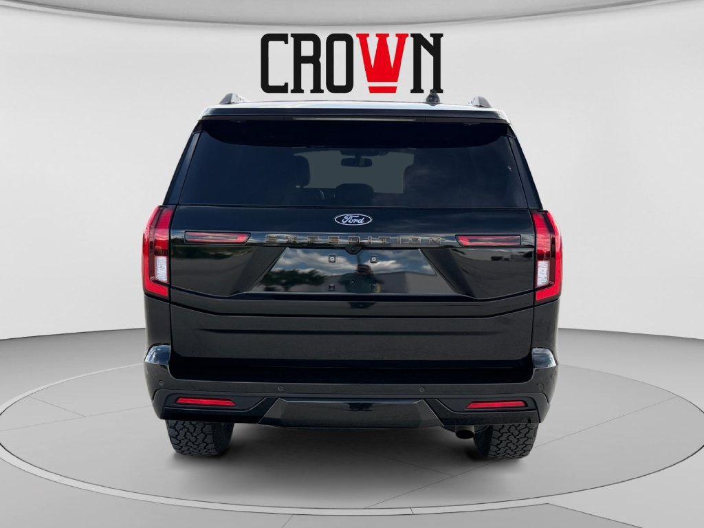 Used 2025 Ford Expedition Tremor AWD/4WD image 4