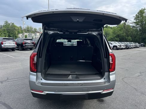 New 2026 GMC Yukon XL Elevation w/ Elevation Premium Package AWD/4WD image 27