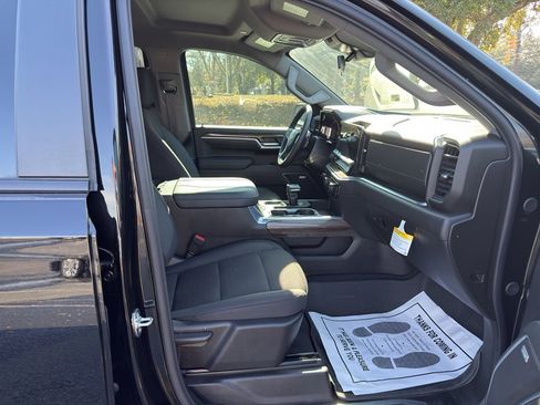 New 2026 Chevrolet Silverado 1500 RST AWD/4WD image 15